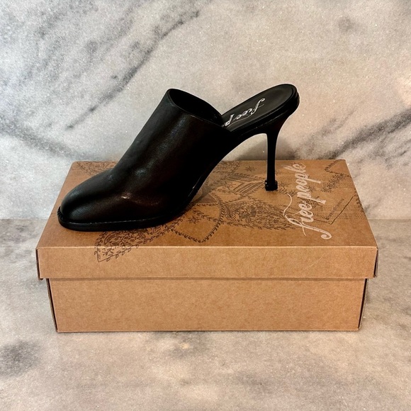 Free People New in Box Women's Leila Black Heeled Mules- Size 39 - Picture 4 of 12